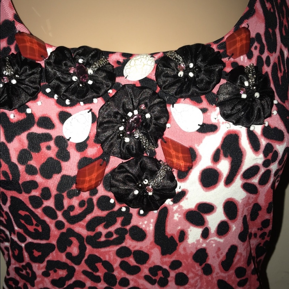 Leopard pink and black too with detailed design - Picture 3 of 7